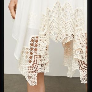 ❌SOLD❌ BCBGMaxAzria embroidered skirt. Brand new.